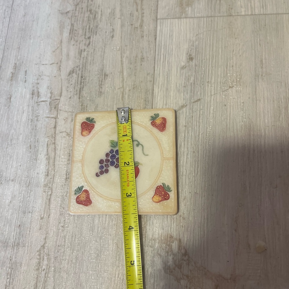 Coasters Set of 4 fruit grapes apple‎ strawberry with cork bottoms - Picture 5 of 5